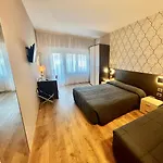 Jo Hotel